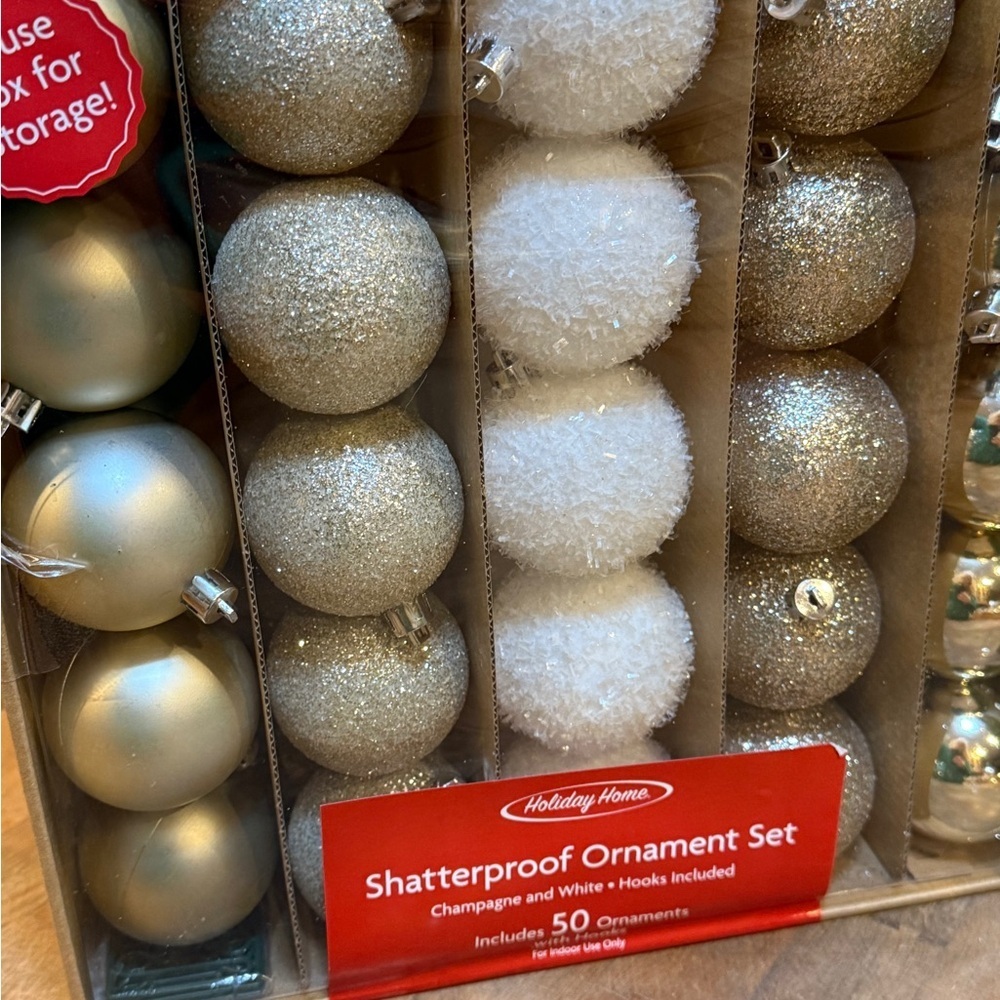 Shatterproof Ornament Set and LED Starburst Tree Topper Gold & Silver Christmas - Picture 13 of 16